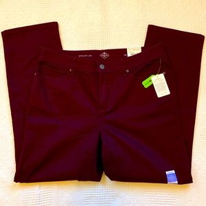 Saint John’s Bay easy fit secretly slender straight leg jeans Burgundy 14 short